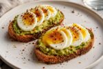 Easy Avocado Toast with Egg and Seasoning Recipe for a Healthy Breakfast