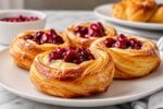 Flaky Pastries with Sweet Berry Compote – Delicious Breakfast and Dessert Ideas with Fresh Fruit Toppings